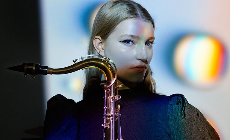 Emma Rawicz (UK) & UMO Helsinki Jazz Orchestra Liput