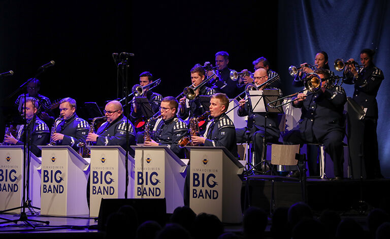 Ilmavoimien Big Band & Antti Koivula - The Music of Frank Zappa Liput