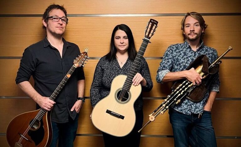 Irish Festival Tampere 2025: Lamb - Galway - Rainey Trio Liput