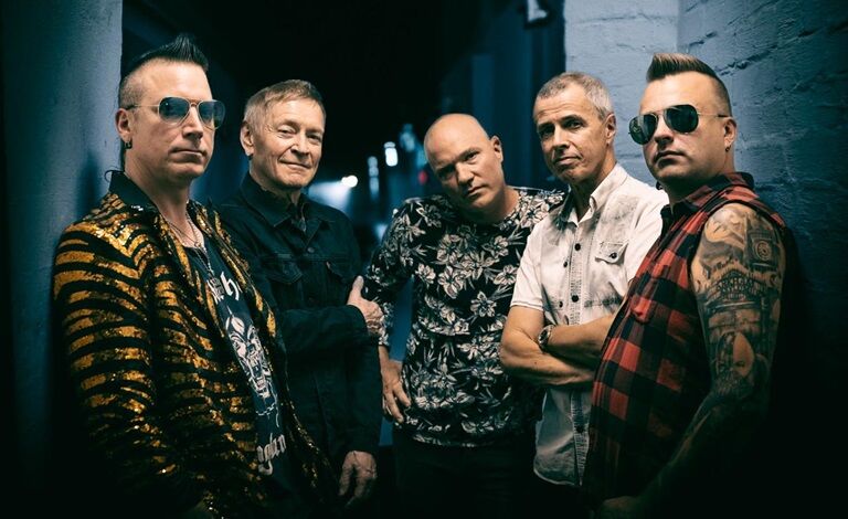 Black Devils feat. Ile Kallio & Janne Louhivuori (HURRIGANES SHOW) Liput