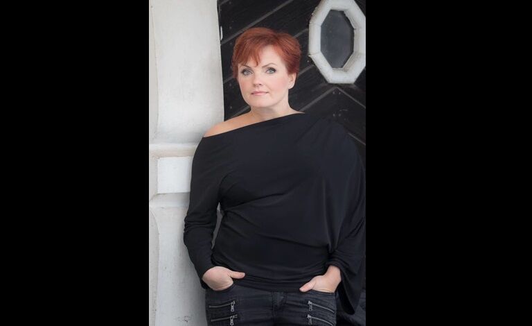 Nina Tapio & Band - ABBA Show Biljetter
