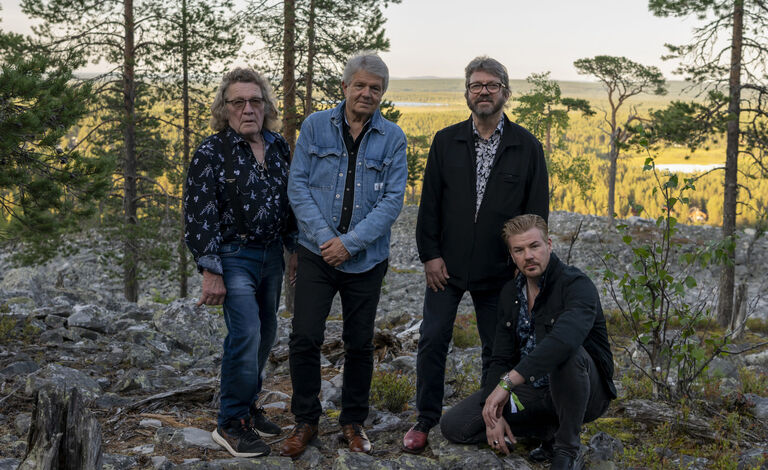 Kaseva Kun Maailma Elää -kiertue Liput