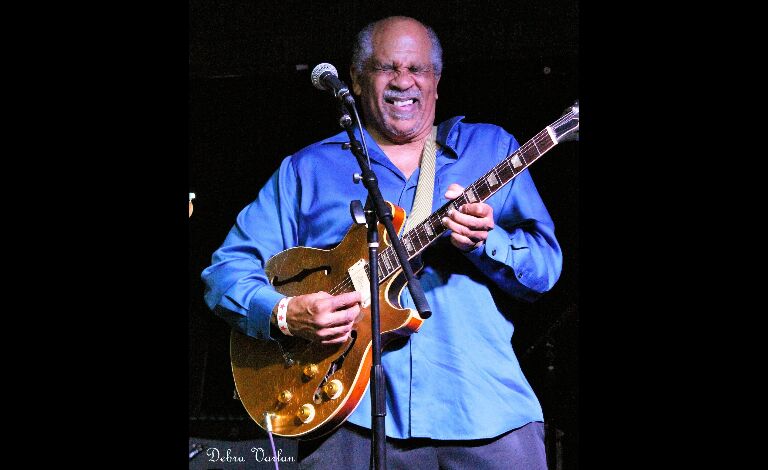 Maurice John Vaughn (USA) Liput