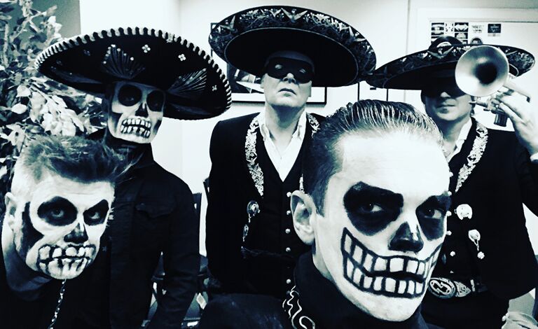 Hola Ghost & The Haunted Horns, Black Magic Six Liput
