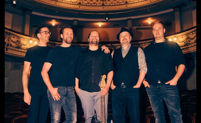 Alchemy: Finnish tribute to Dire Straits Liput
