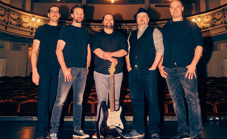 Alchemy – Finnish Dire Straits tribute Liput
