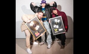 JXO 10v, Kosola, Nelikasi