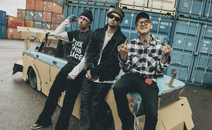 Mouhous - 10v juhlakiertue