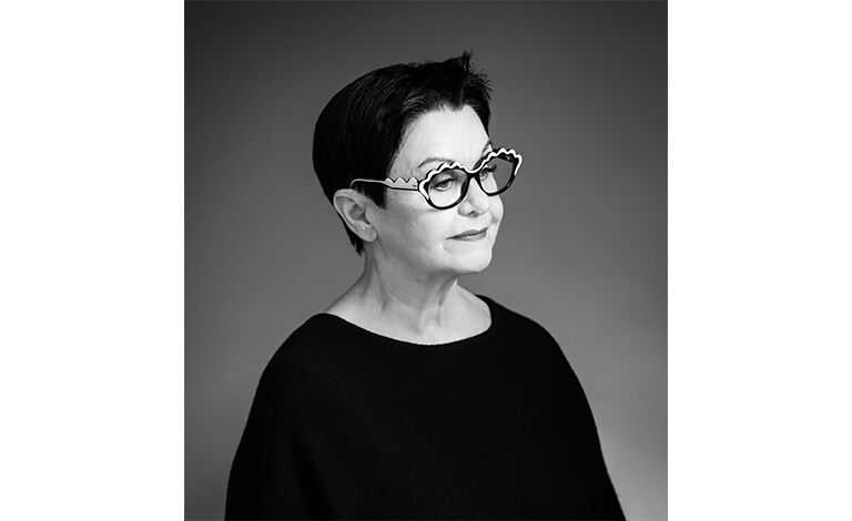 Kauneuden kosketus - muotoilija Ritva-Liisa Pohjalaisen juhlanäyttely