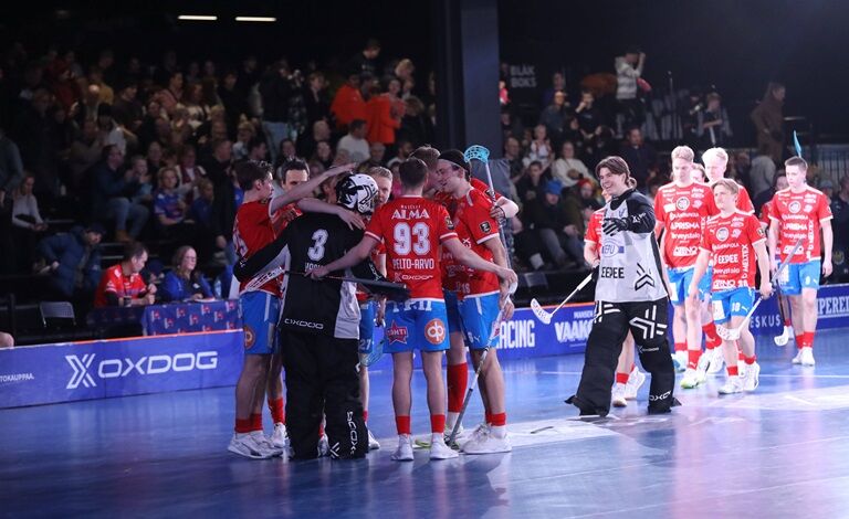 SPV muovisen kausikortin tilaus Liput