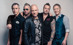 Black Devils feat. Ile Kallio & Janne Louhivuori (Hurriganes Show)