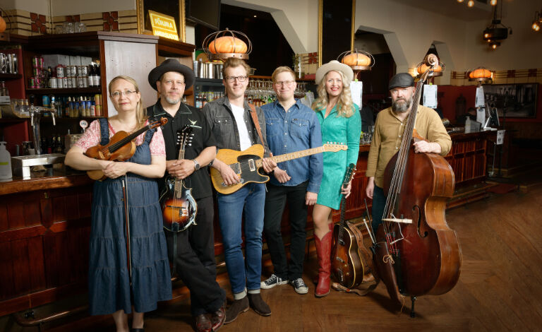 Hilland Playboys, Jakob & Minna Tickets
