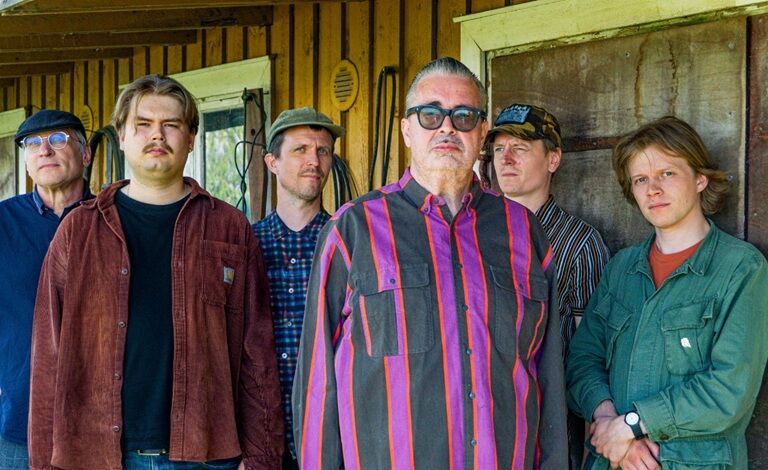 Pekka Laine & The Enchanted Liput