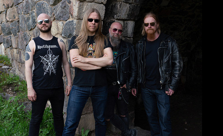 Heavy Metal Perse, Vesilinja Tickets