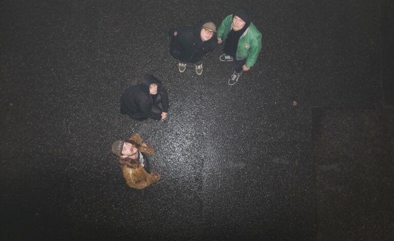 Bad Sauna, Nuoruus, KiPPO Tickets