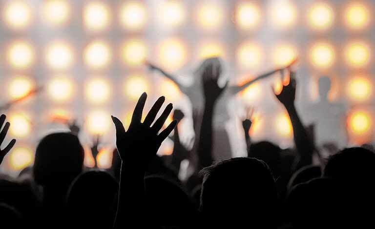 Pääsiäisen menot: Pandora Tickets
