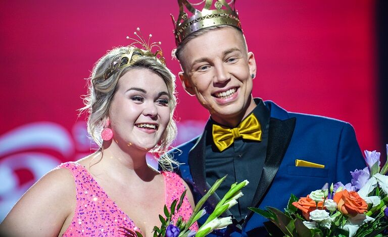 Kesäkauden päätöstanssit: Tangokuninkaalliset Charlotta Saari ja Pasi Flodström, Piritta Niemenmaa orkestereineen Liput