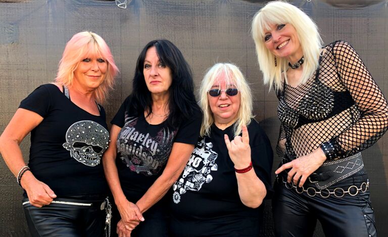 Girlschool, Wishing Well Liput