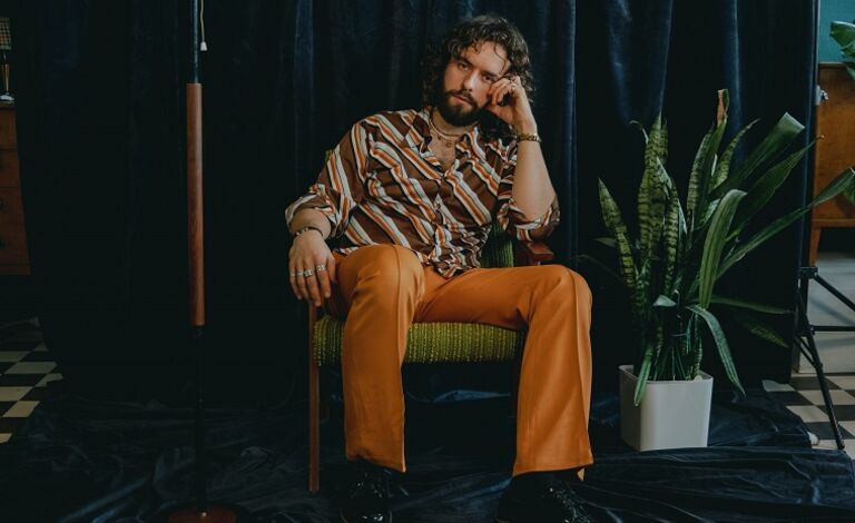 Paul Elias -levyjulkkarit Liput